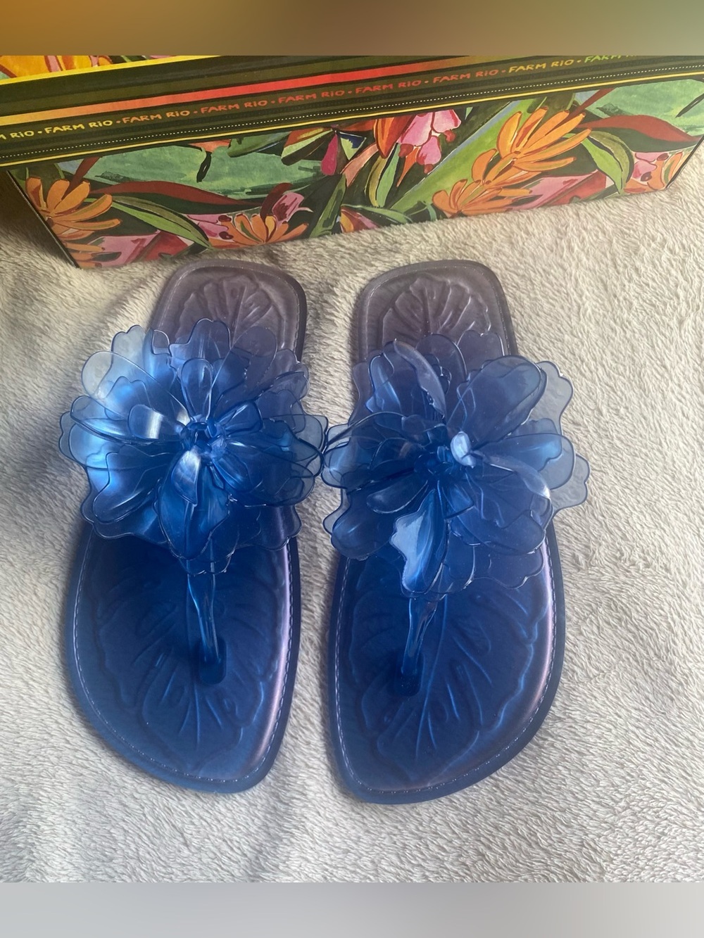 Farm Rio Blue flower jelly flat scandal